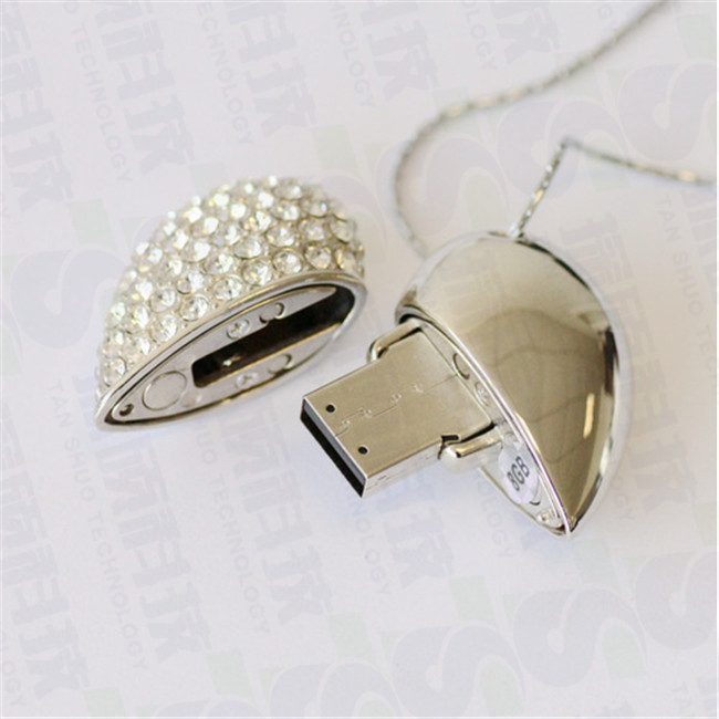 愛心珠寶U盤禮品 高端時尚水晶心形項鏈優(yōu)盤工廠  愛心珠寶U盤制作廠家